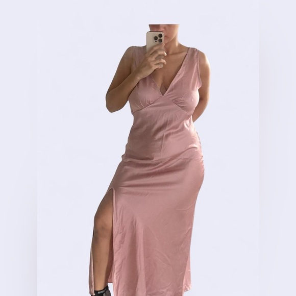 Paper Heart Elegant Pink Sleeveless Dress - Picture 1 of 8